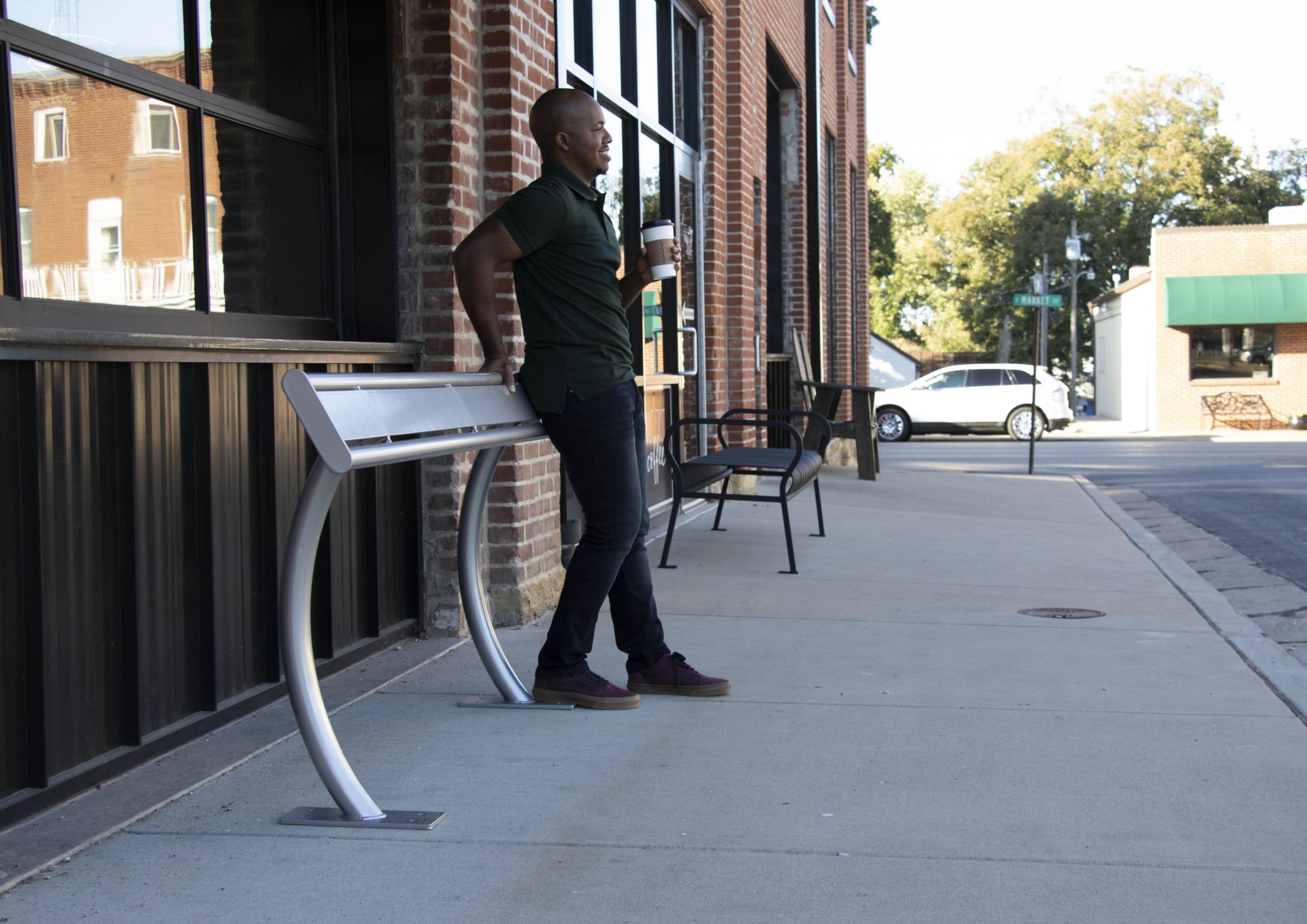 Hartford Leaning Rail UltraSite Ultrasite